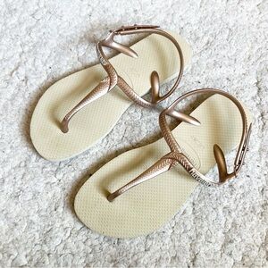Havaianas: Women's Rose Gold Thong Freedom Sandal Size 7/8
